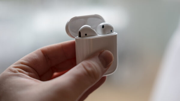 Slušalice Bluetooth bežične  – AirPods - Image 2