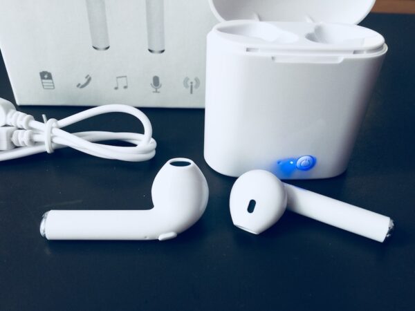 Slušalice Bluetooth bežične  – AirPods - Image 5